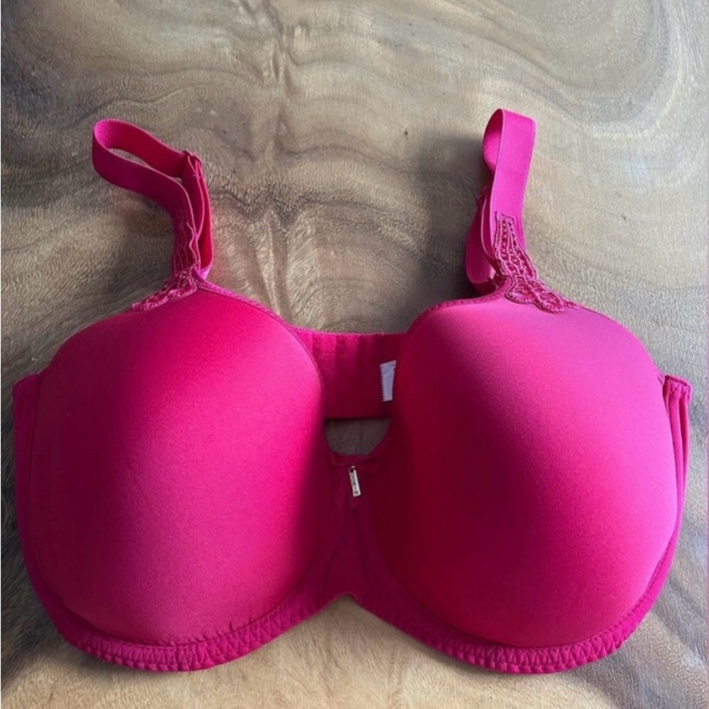 Elegant Pink Lace Bra